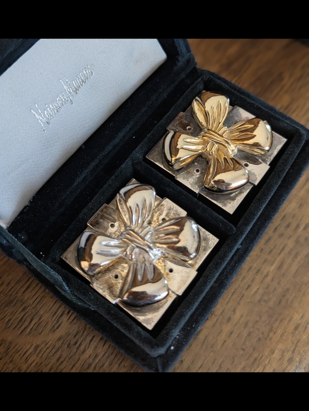 Godinger Neiman Marcus Silverplate Bow Gift Box Salt & Pepper Shakers Vintage
